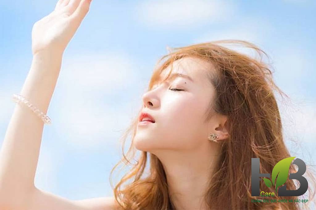 cham-soc-da-ngay-nang-nong-can-ghi-nho-nhung-tuyet-chieu-sau bảo vệ da khỏi ánh nắng mặt trời chiếu tia uv là việc làm hết sức cần thiết cho người thường xuyên đi ra ngoài đường.